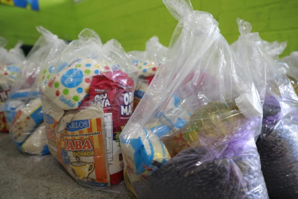 Presidente reafirma compromiso para apoyar Programa de Alimentación Escolar