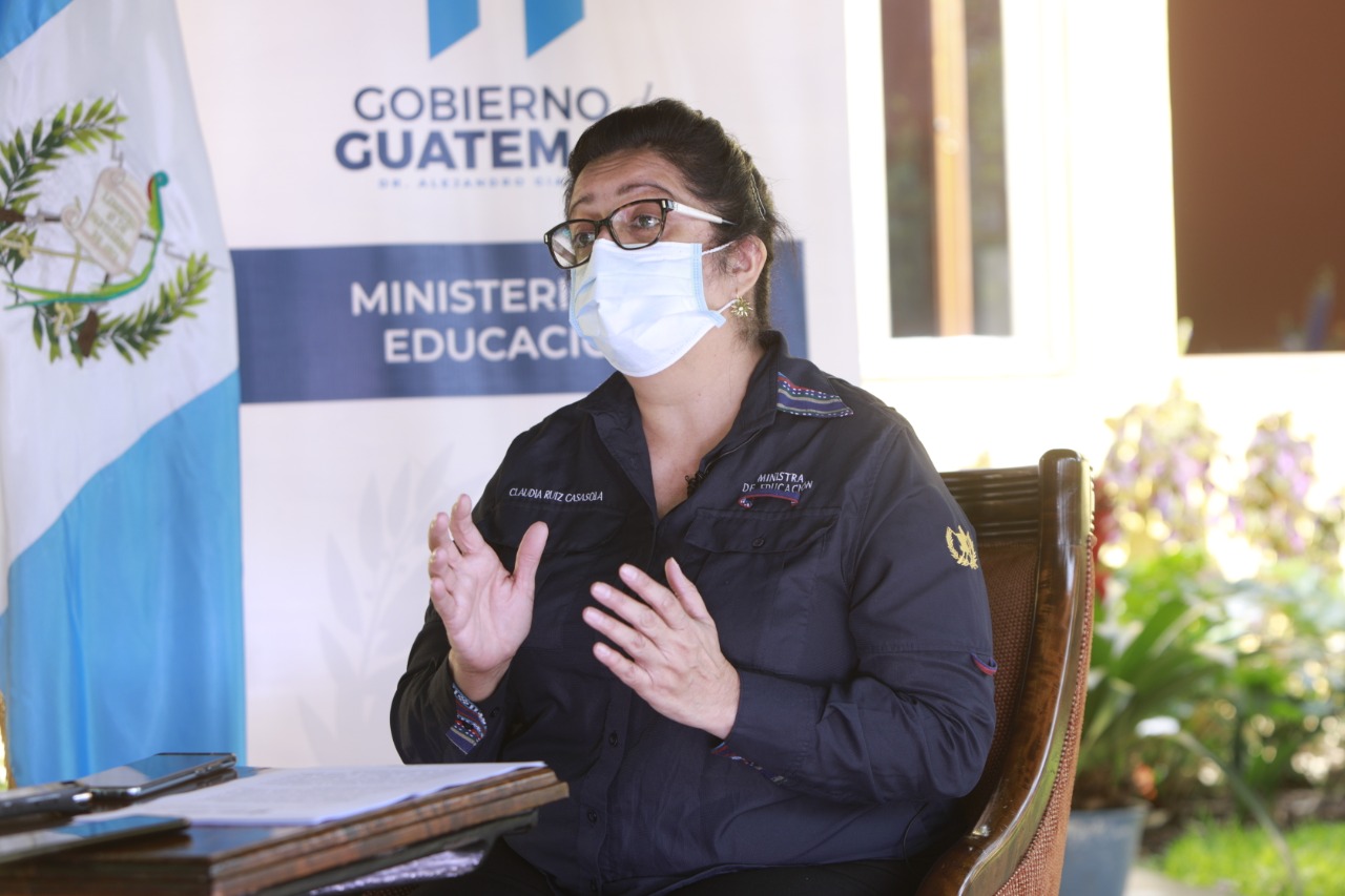 Ministra de Educación, Claudia Ruiz explica Acuerdo Gubernativo