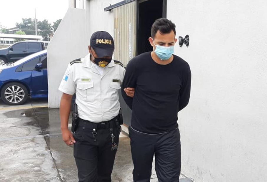 Marco Pappa se entrega a la justicia
