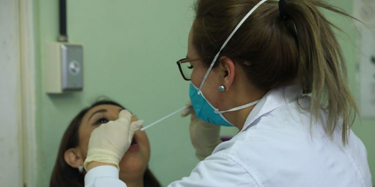 Ministerio de Salud actualiza los datos del coronavirus en Guatemala.