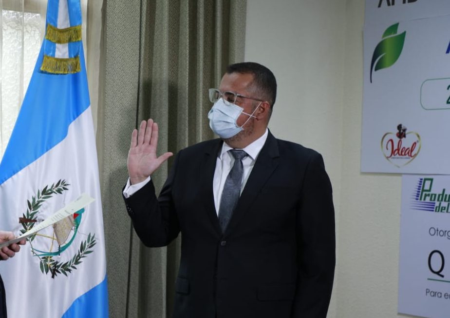 Ministro de Cultura y Deportes fue trasladado a hospital como parte de su recuperación por COVID-19