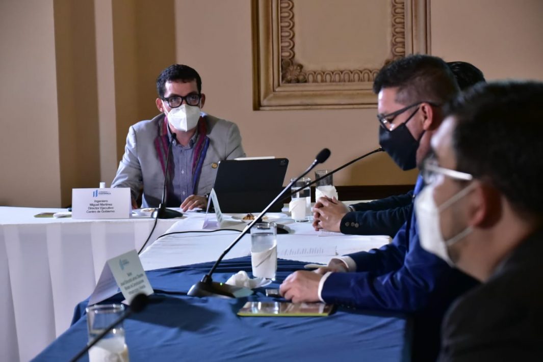 Centro de Gobierno y Conap coordinan acciones para ejecutar proyectos