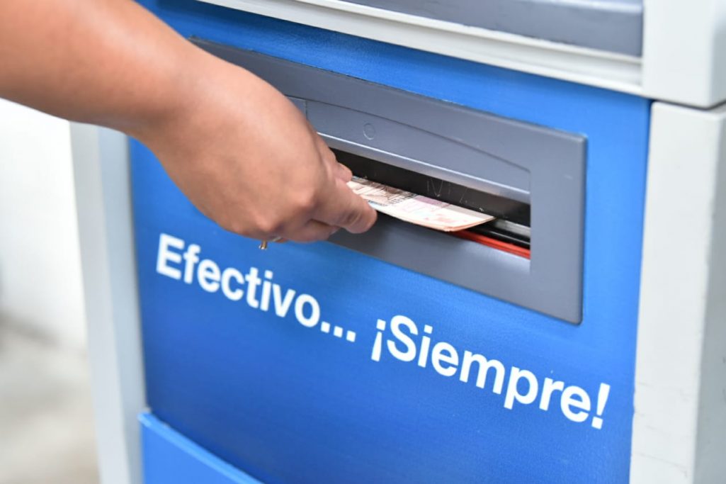 Dinero del cajero
