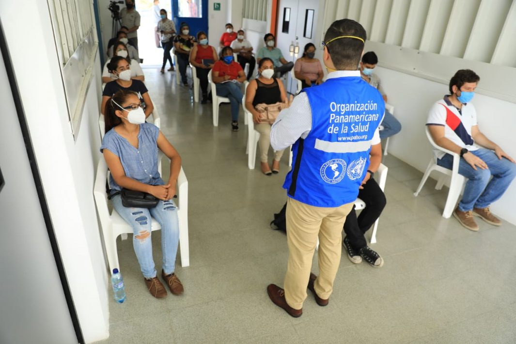 Ministerio de Salud capacita a personal de Hospital Santa Lucía Cotzumalguapa