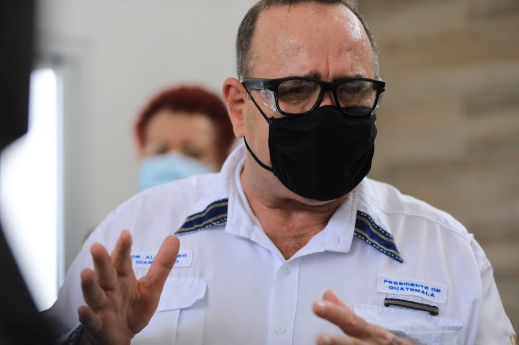 Presidente Giammattei: “Hoy es tiempo de enfrentar juntos la pandemia”