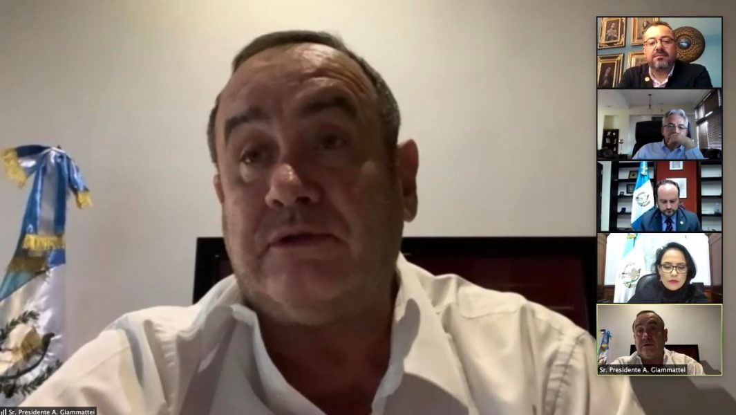 Presidente Giammattei dirige reunión de trabajo virtual con&nbsp;ministros