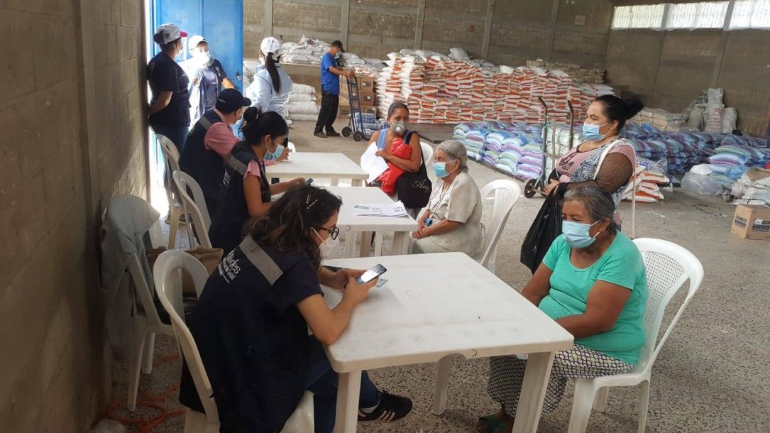 Gobierno de Guatemala dota de alimentos a más de 73 mil familias
