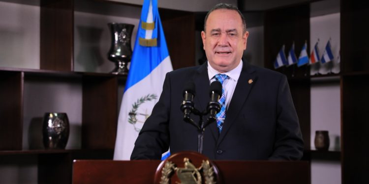#Jornada Presidencial: Presidente se refiere al fervor cívico y las normas sanitarias