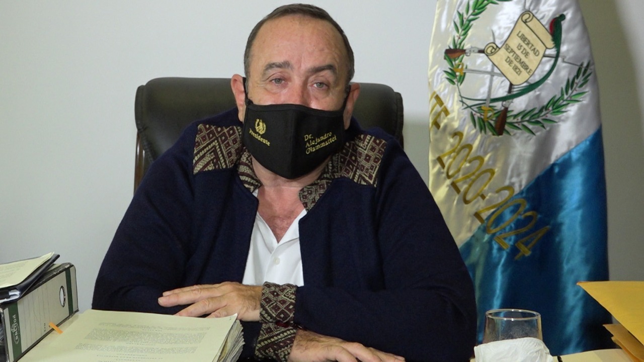 Presidente Giammattei: “Seguiremos trabajando sin descanso, Guatemala no se detiene”