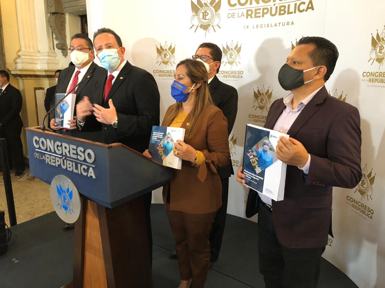 Minfin presenta proyecto de presupuesto 2021 por 99 mil 700 millones de quetzales
