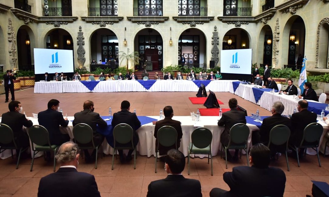 Presidente presenta a cooperantes internacionales el Plan Guatemala no se Detiene