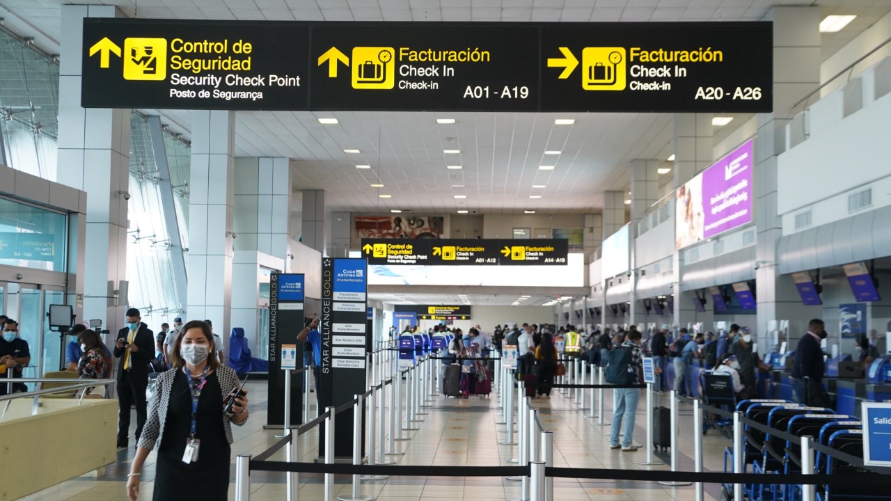 Después de siete meses, Panamá reactiva vuelos comerciales