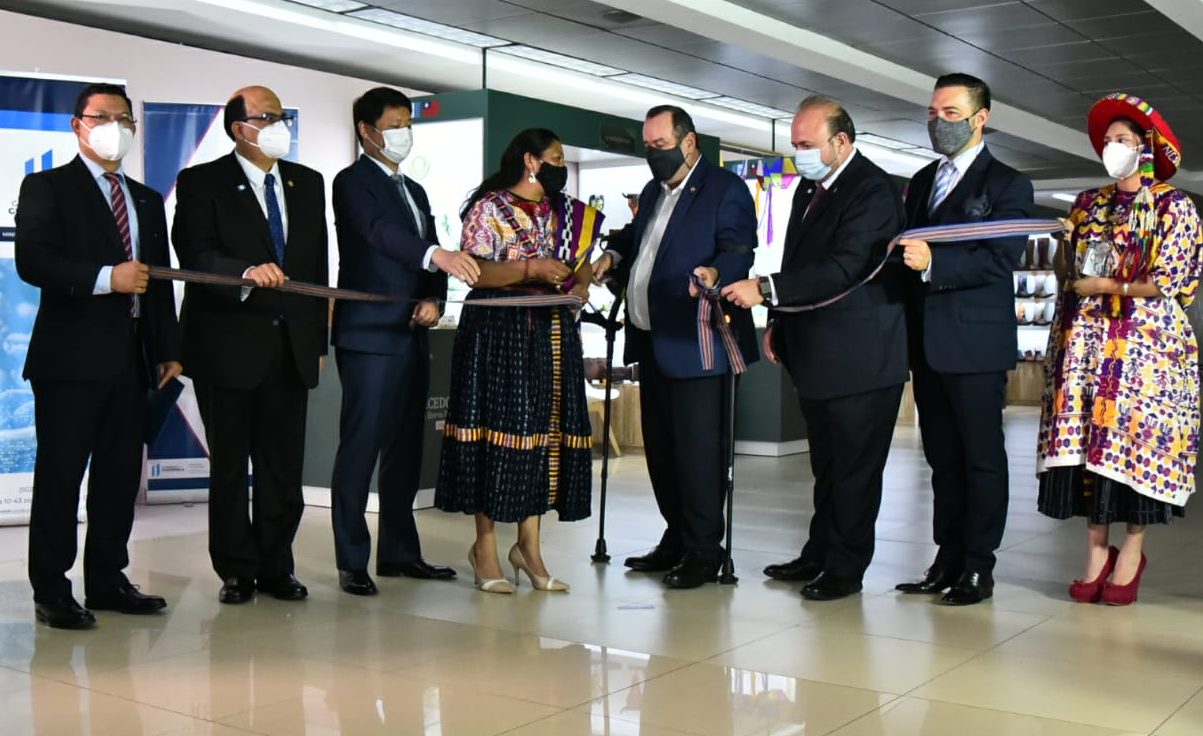 Inauguran segunda fase de expoartesanías Mi pueblo, Mi Producto