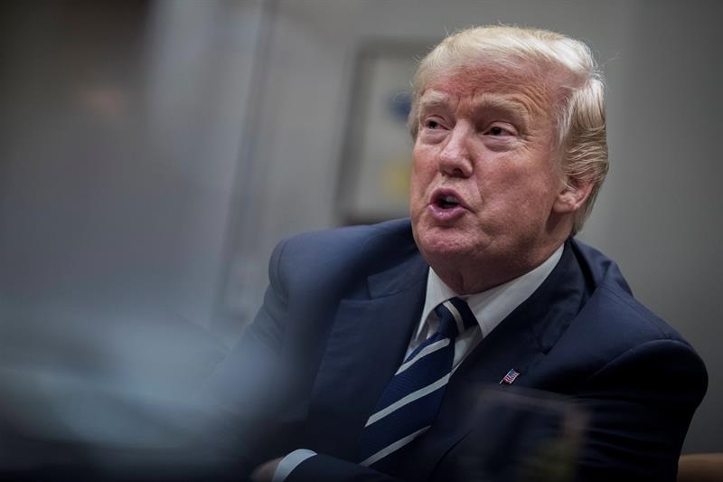 Donald Trump da positivo en coronavirus y comienza tratamiento
