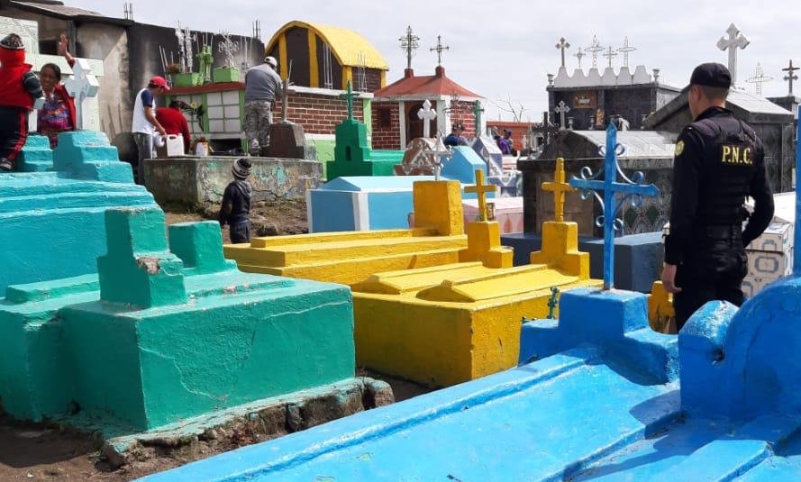 Crearán protocolos de prevención para visita a cementerios