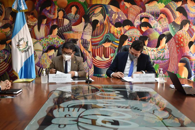 En 24 horas se emitirán documentos migratorios para trabajadores en el extranjero