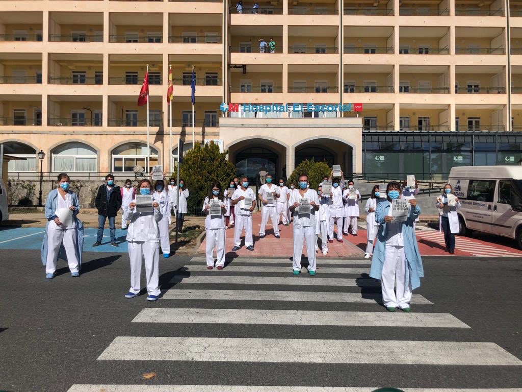 Médicos españoles llaman a huelga general indefinida