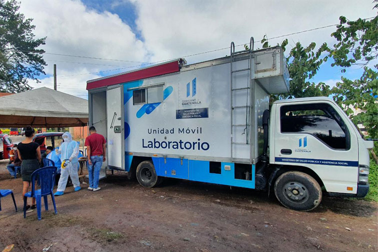 Laboratorios móviles realizan pruebas de COVID-19 en Jutiapa y Petén