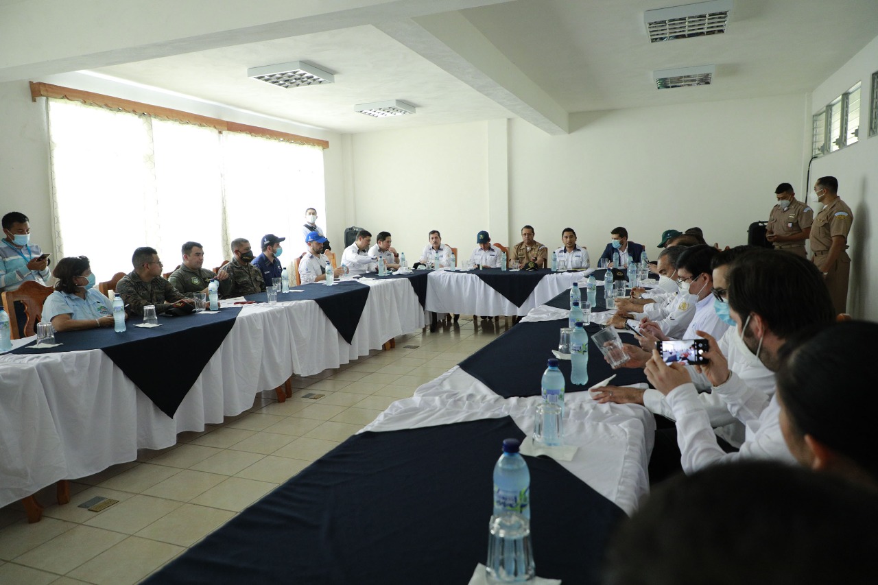 Autoridades de Gobierno supervisan Proyecto Centro Logístico del Sur