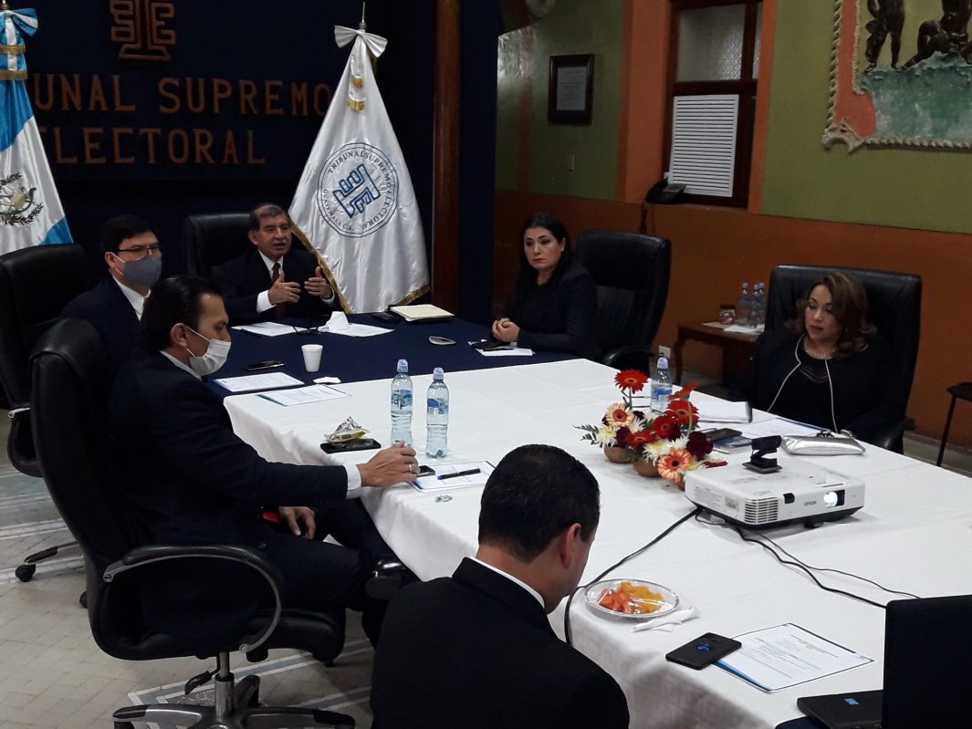 TSE le apuesta a política de cero papel para mejorar atención a usuarios
