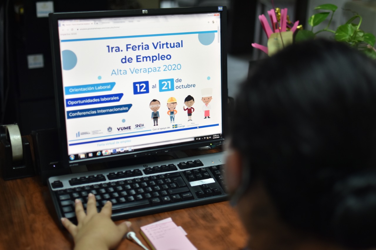 Guatemaltecos podrán optar a más de mil 500 plazas de trabajo