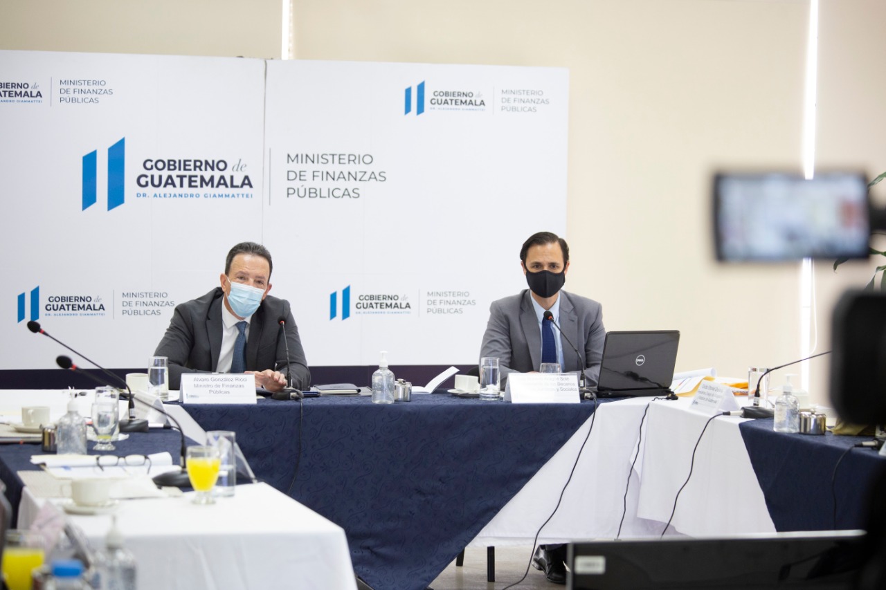 Ocho profesionales avanzan a la fase de entrevistas en la elección a directorio de la SAT