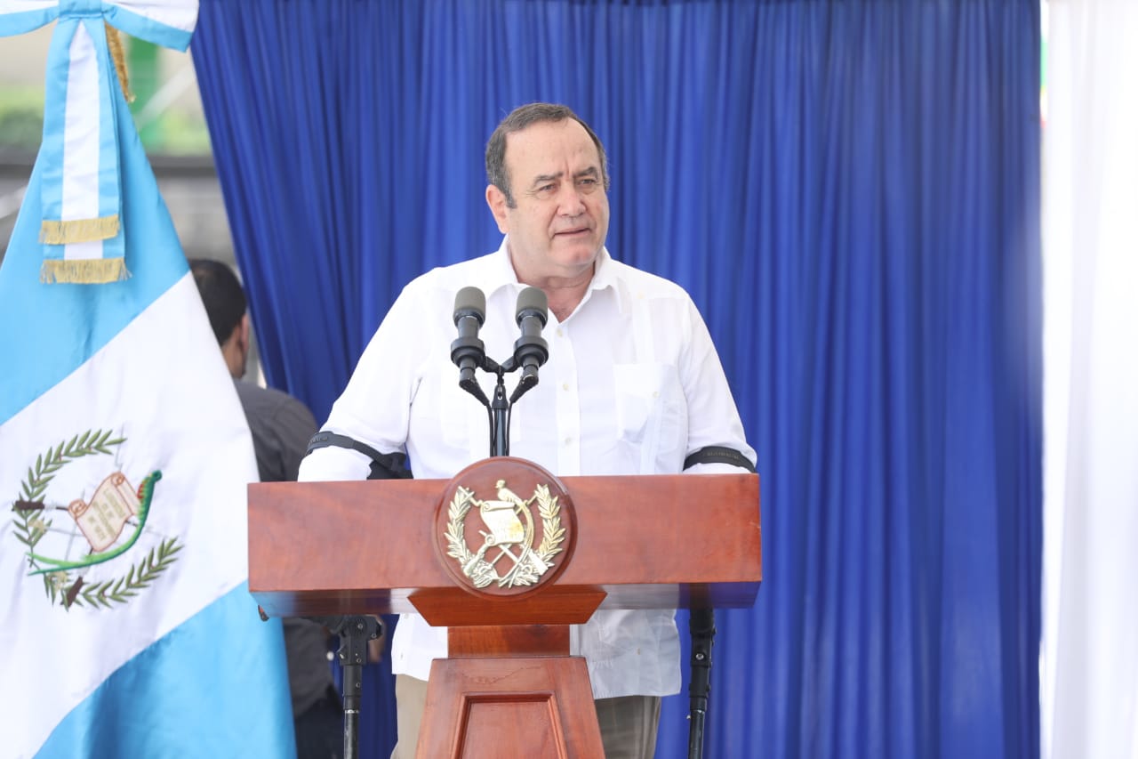 Presidente hace llamado a continuar con la vacunación de los niños