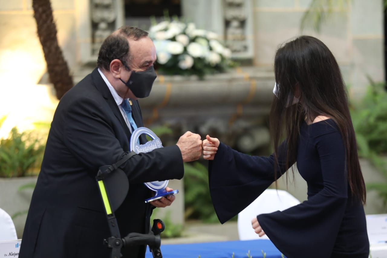 Once empresas reciben el sello de bioseguridad del Inguat