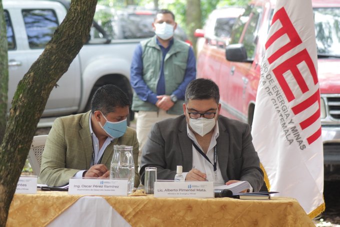 Gobierno inicia preconsulta del derecho minero en Santa Rosa