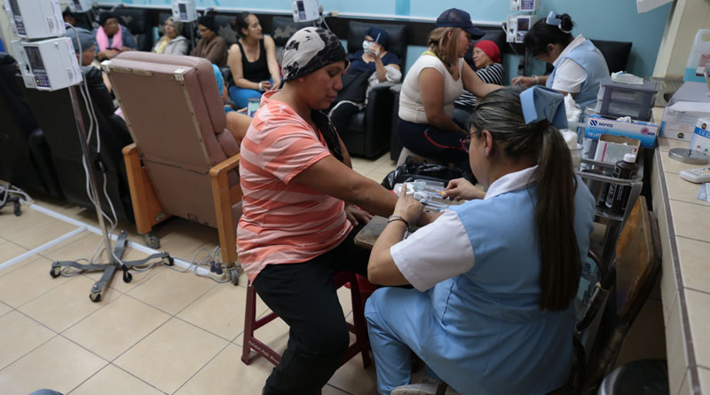 “Mis armas son la fe, actitud positiva y una sonrisa”, dice paciente oncológica