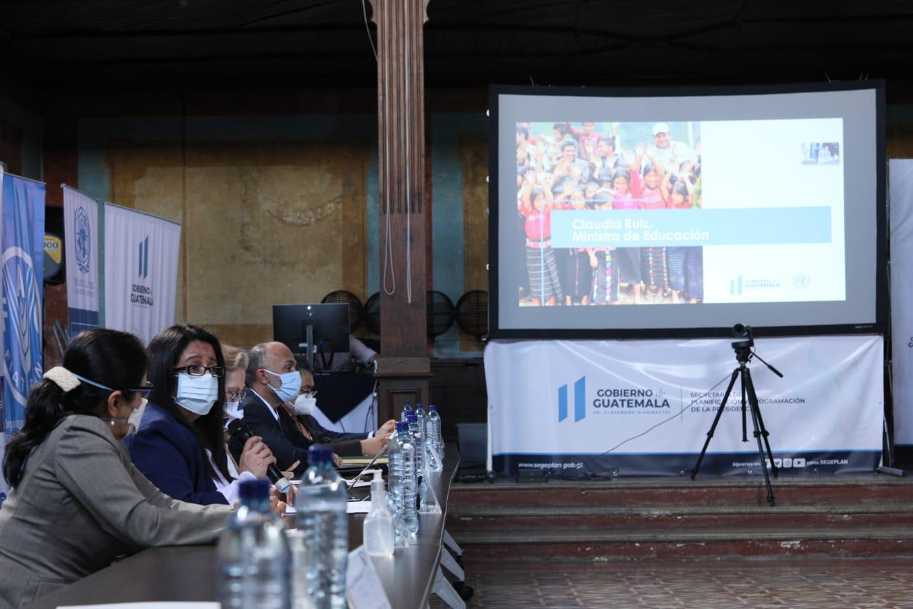 Lanzan proyecto para jóvenes retornados