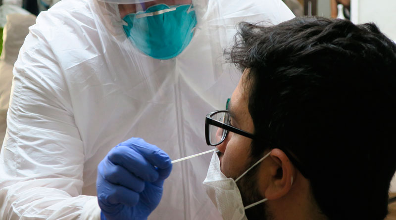 Detectan más de 50 casos nuevos de COVID-19 en personas de entre 10 y 19 años
