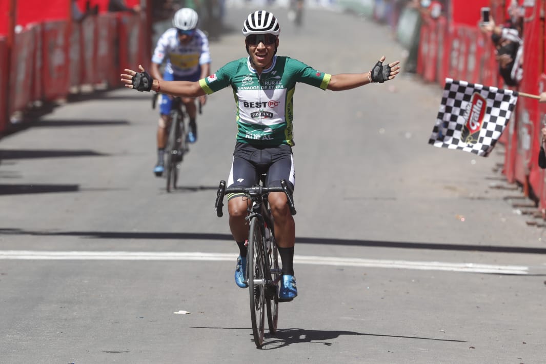 Ecuatoriano Harold López acumula segundo triunfo en la Vuelta a Guatemala