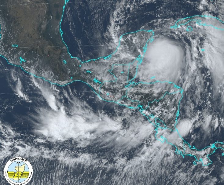 El acercamiento de un frente frío provocaría lluvias esta semana
