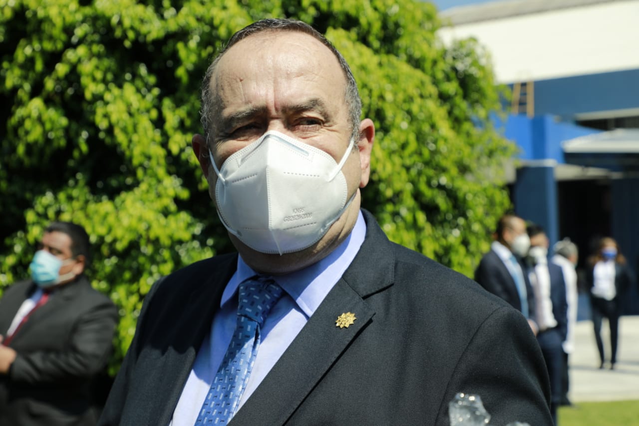 Presidente retoma sus actividades tras superar el COVID-19