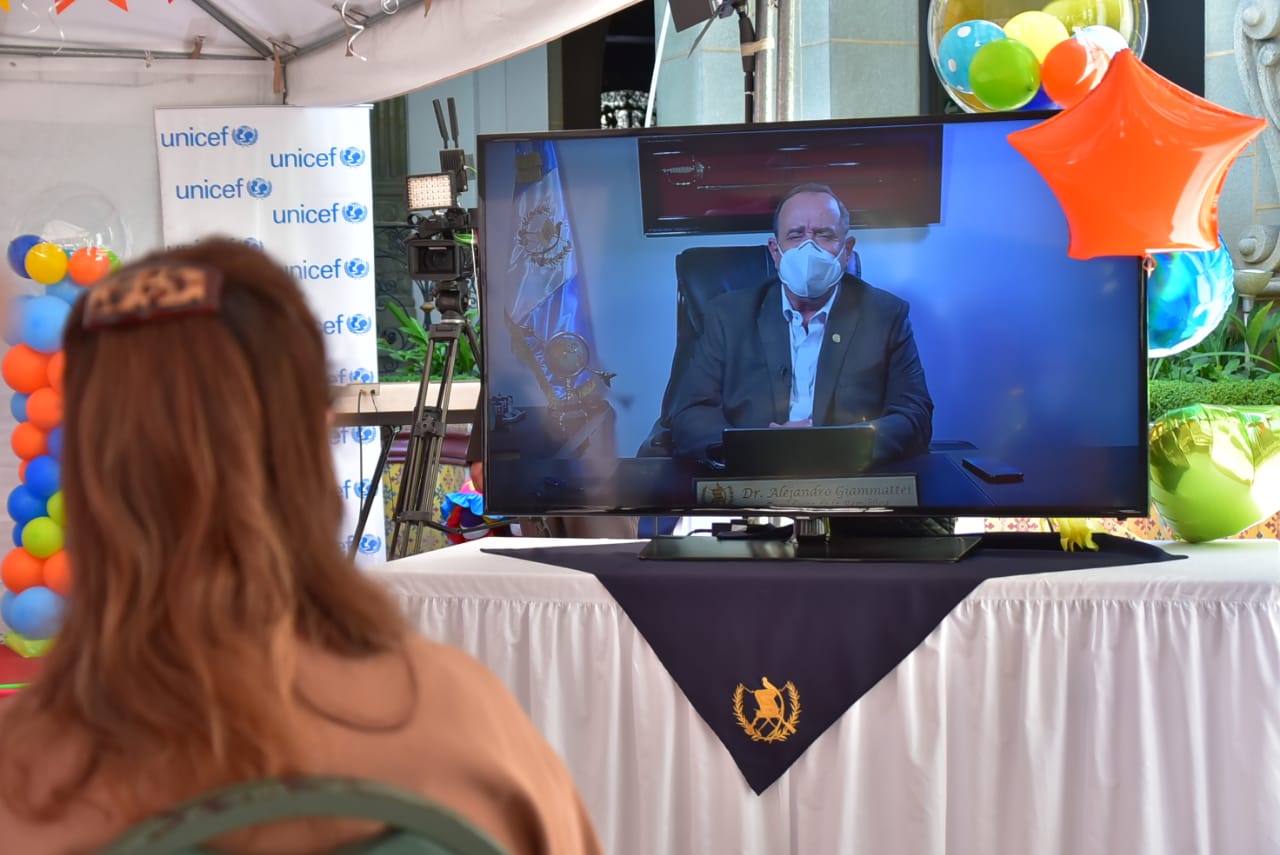 Presidente Giammattei: “Apostar por nuestros niños es construir un mejor futuro”