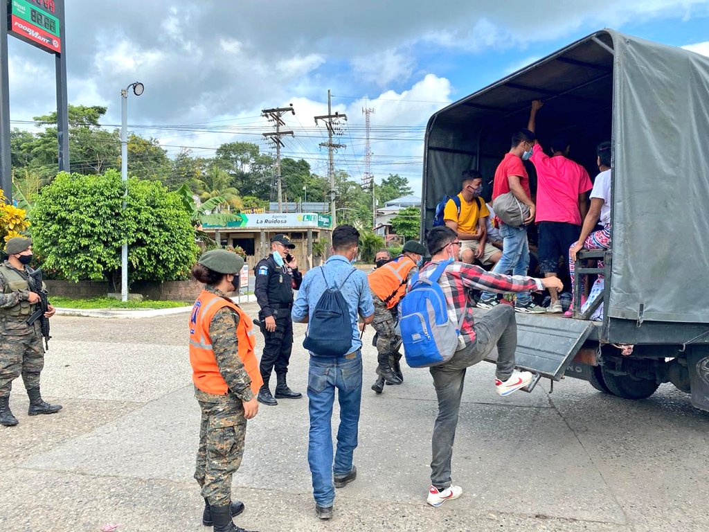 Gobierno de Guatemala ha brindado apoyo a hondureños en el retorno a su país