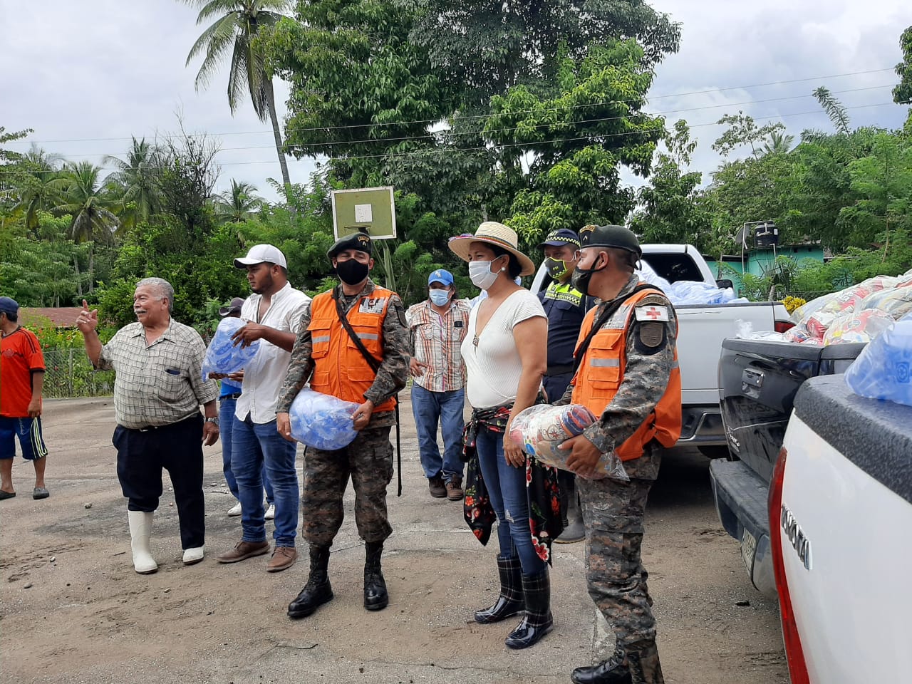 Conred atiende a más de 5 mil personas debido a la lluvia