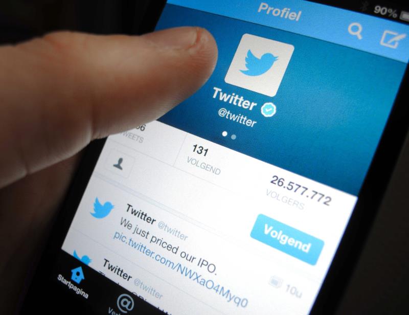 Twitter cambia retuits a 10 días de la elección presidencial en Estados Unidos