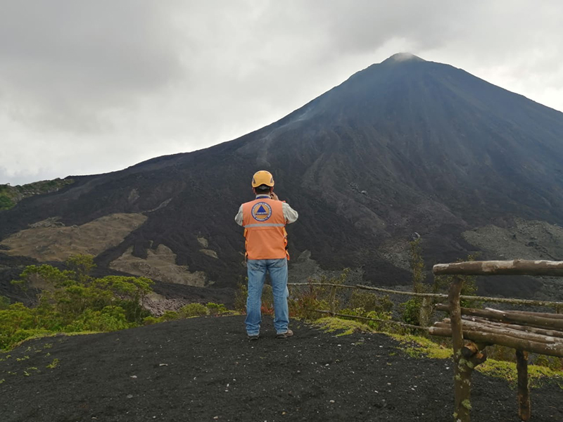 El volcán de Pacaya registra explosiones débiles acompañadas de ceniza
