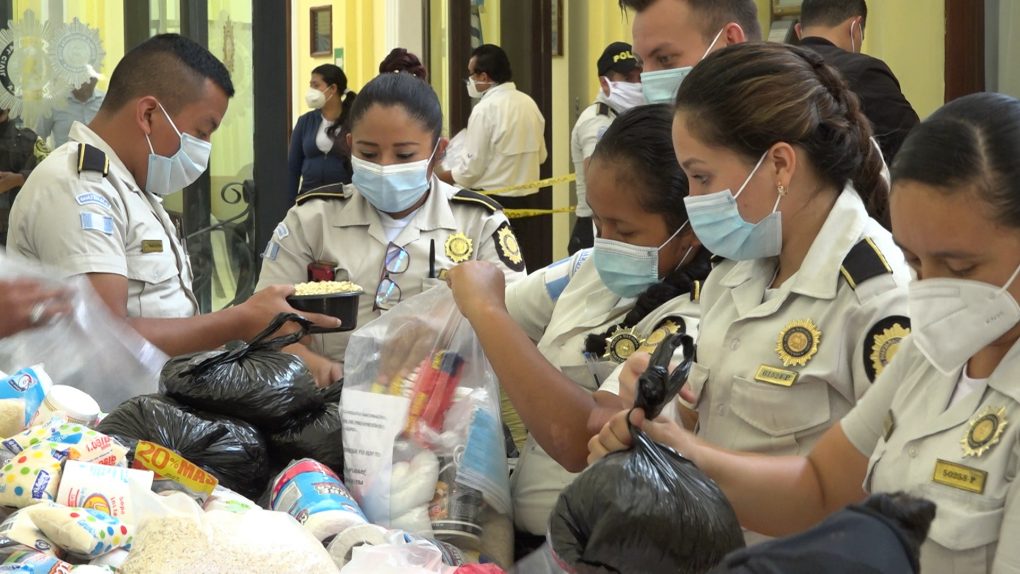 Sede de PNC se convierte en centro de acopio y recibe donaciones para población damnificada