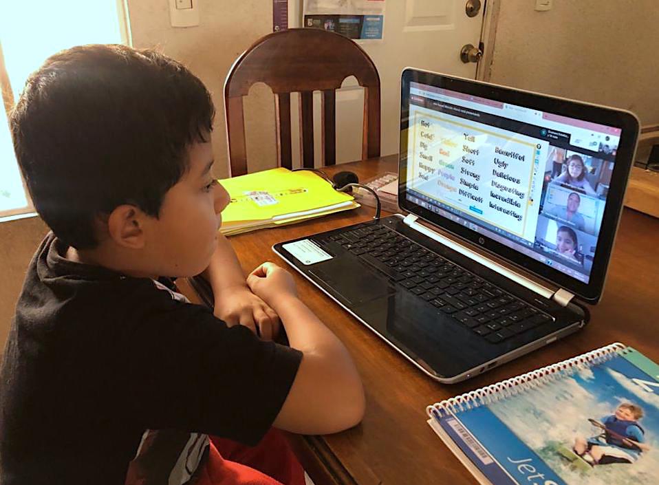 Mineduc autoriza modalidad de entrega educativa virtual a distancia para colegios
