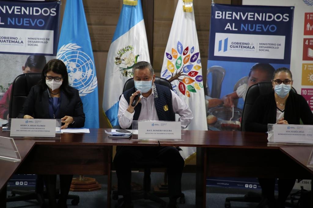 Presentan programa a beneficio de mujeres en extrema pobreza.