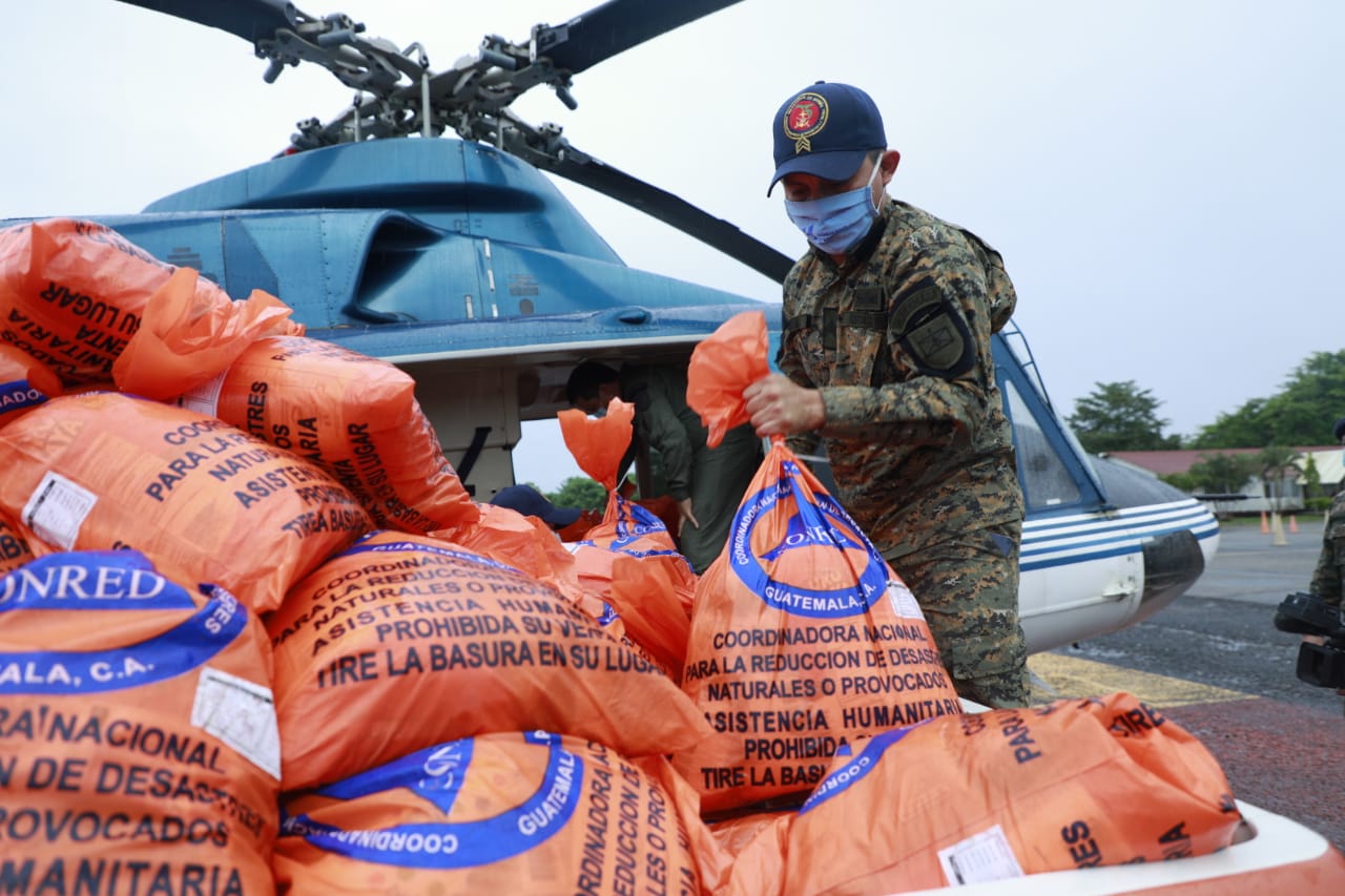 Ayuda humanitaria llega a los sectores más afectados