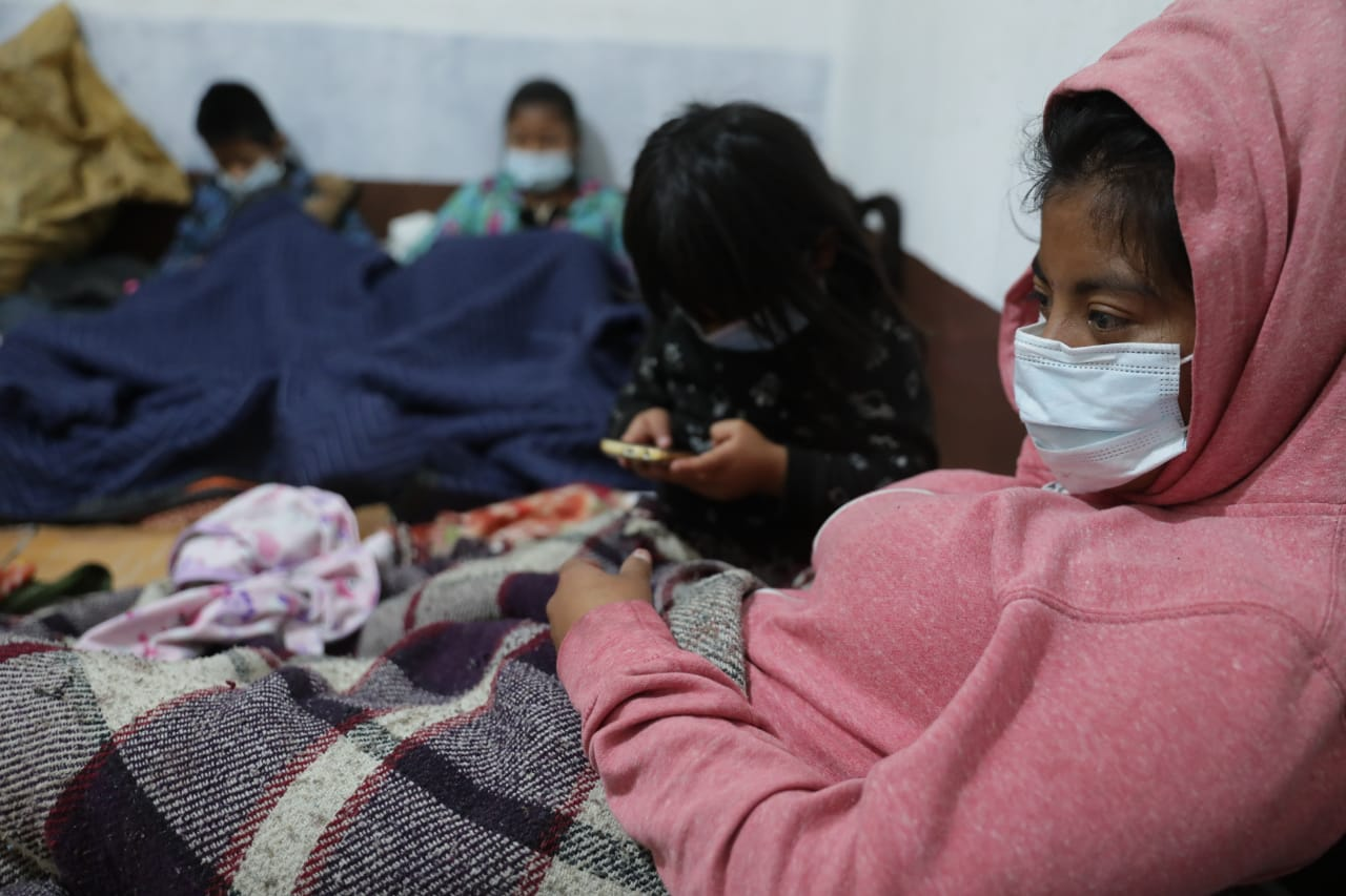 Más de 23 mil personas permanecen en albergues habilitados en Alta Verapaz