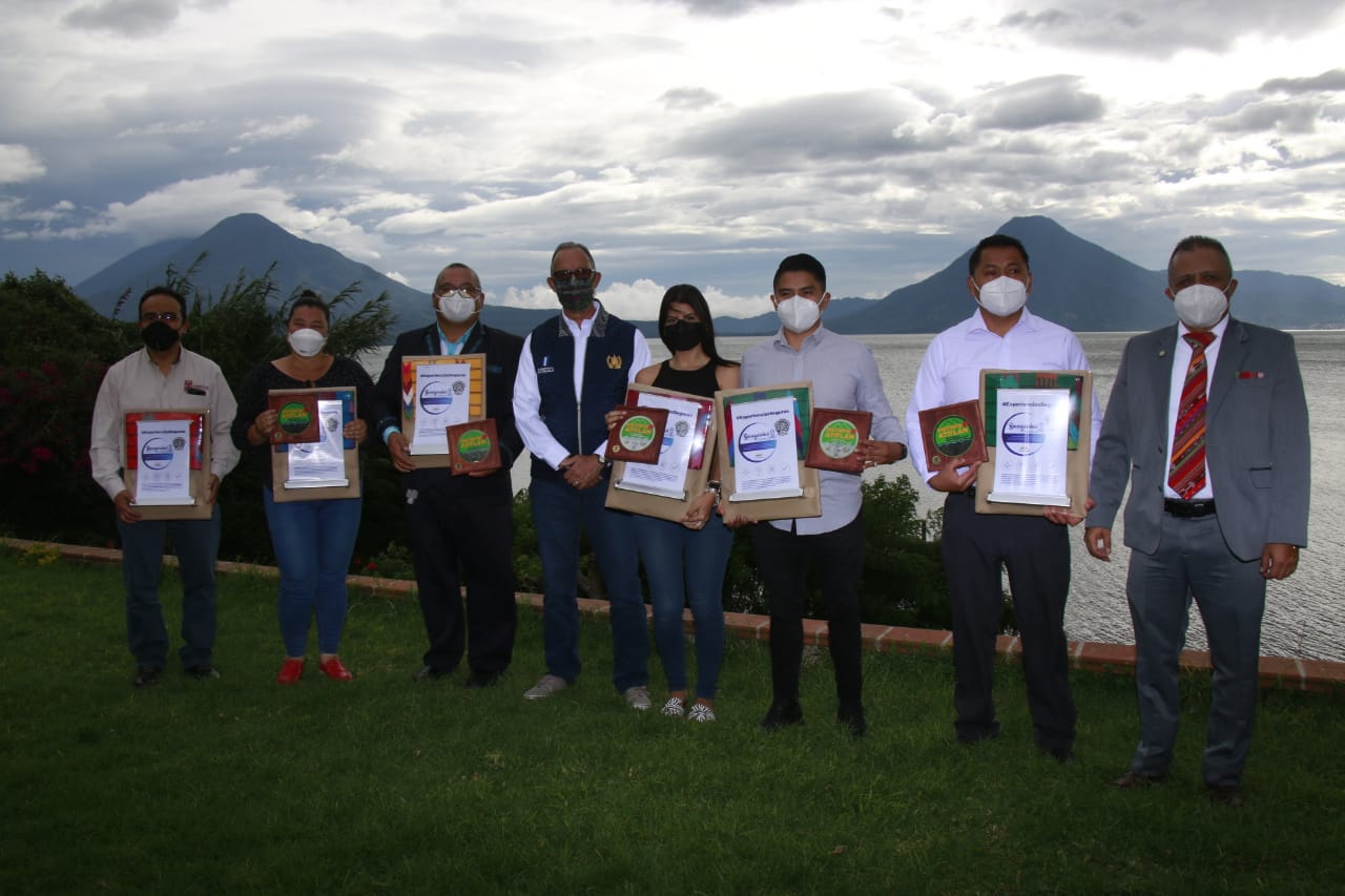 Quetzaltenango y Sololá están certificados con sello de bioseguridad turística