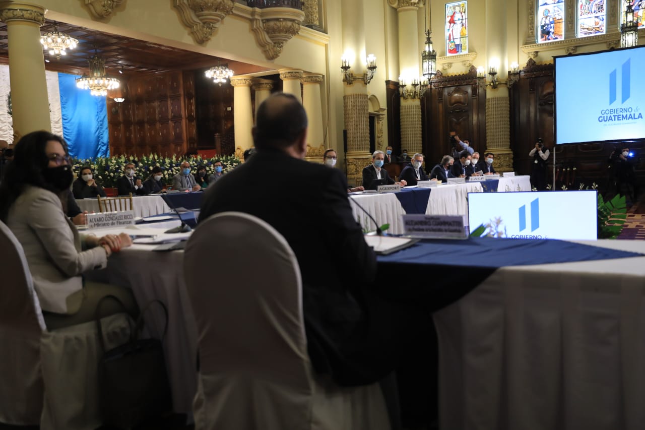 Jornada presidencial: Gobierno impulsa diálogo para readecuación presupuestaria 2021