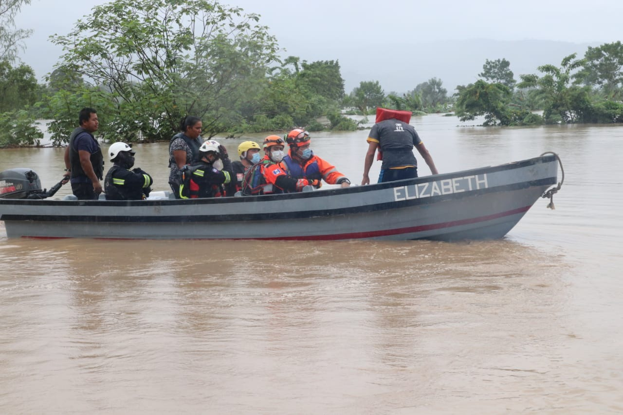 Guatemala recibe apoyo internacional ante la emergencia generada por Eta