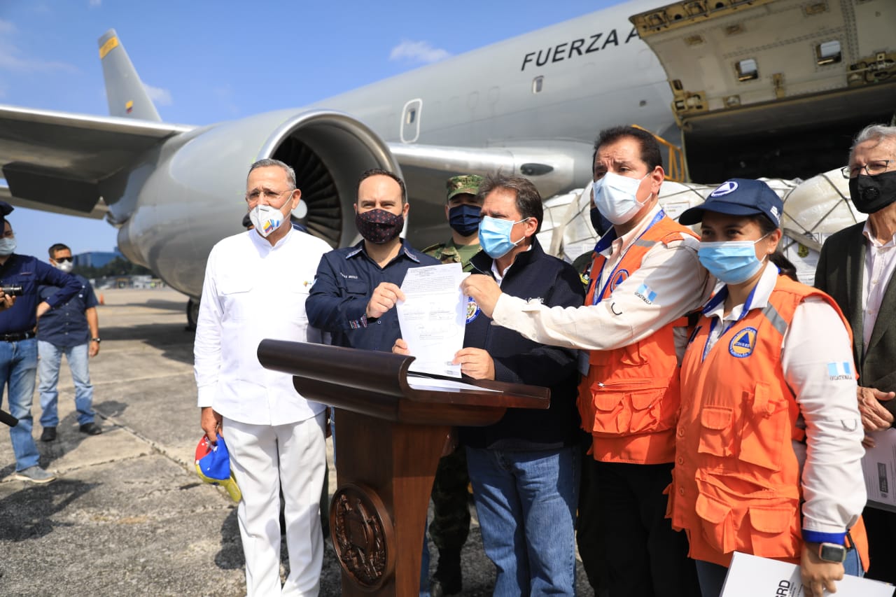 Arriban al país toneladas de ayuda humanitaria de Colombia