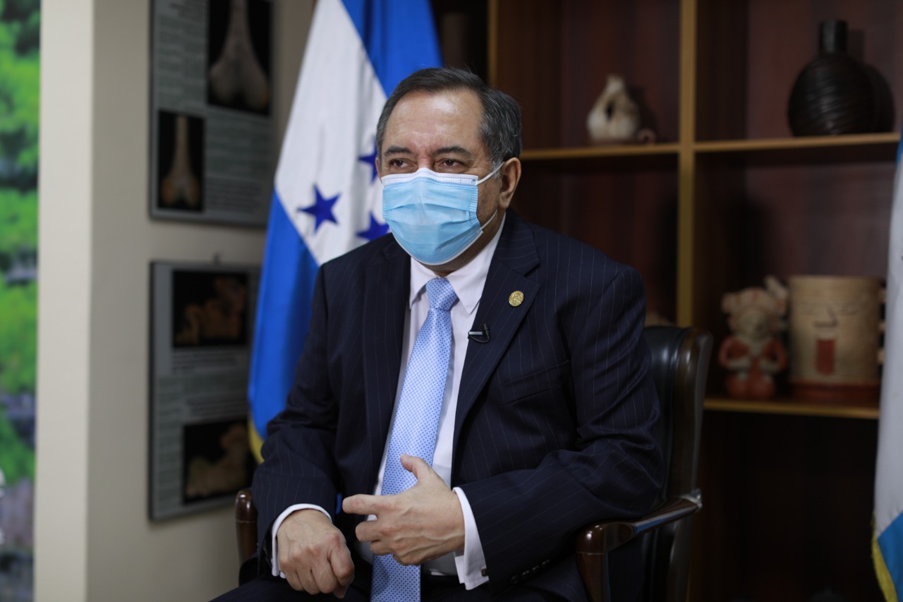 embajador de Honduras en Guatemala, Mario Alberto Fortín
